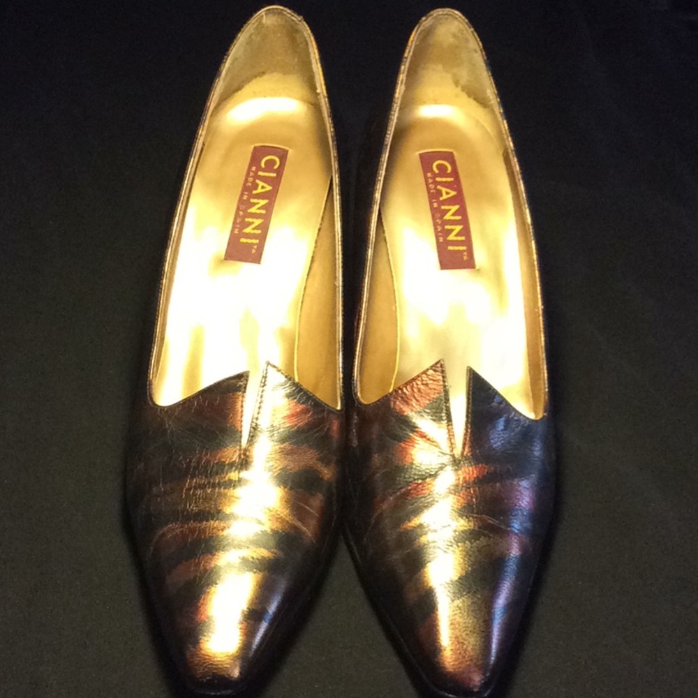 Multi Color Leather Pump